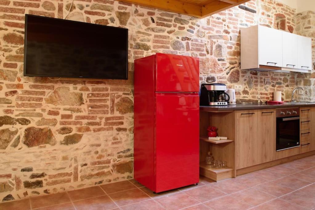 Lavrio Stone House 5 Min From The Centre/Port 아파트 외부 사진
