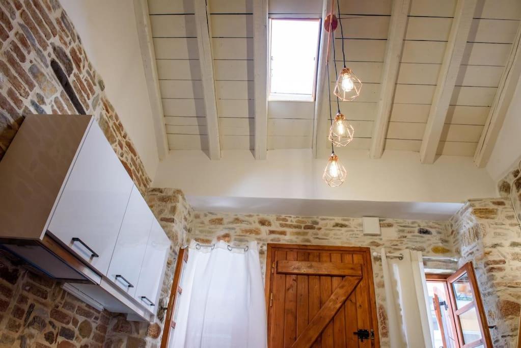 Lavrio Stone House 5 Min From The Centre/Port 아파트 외부 사진